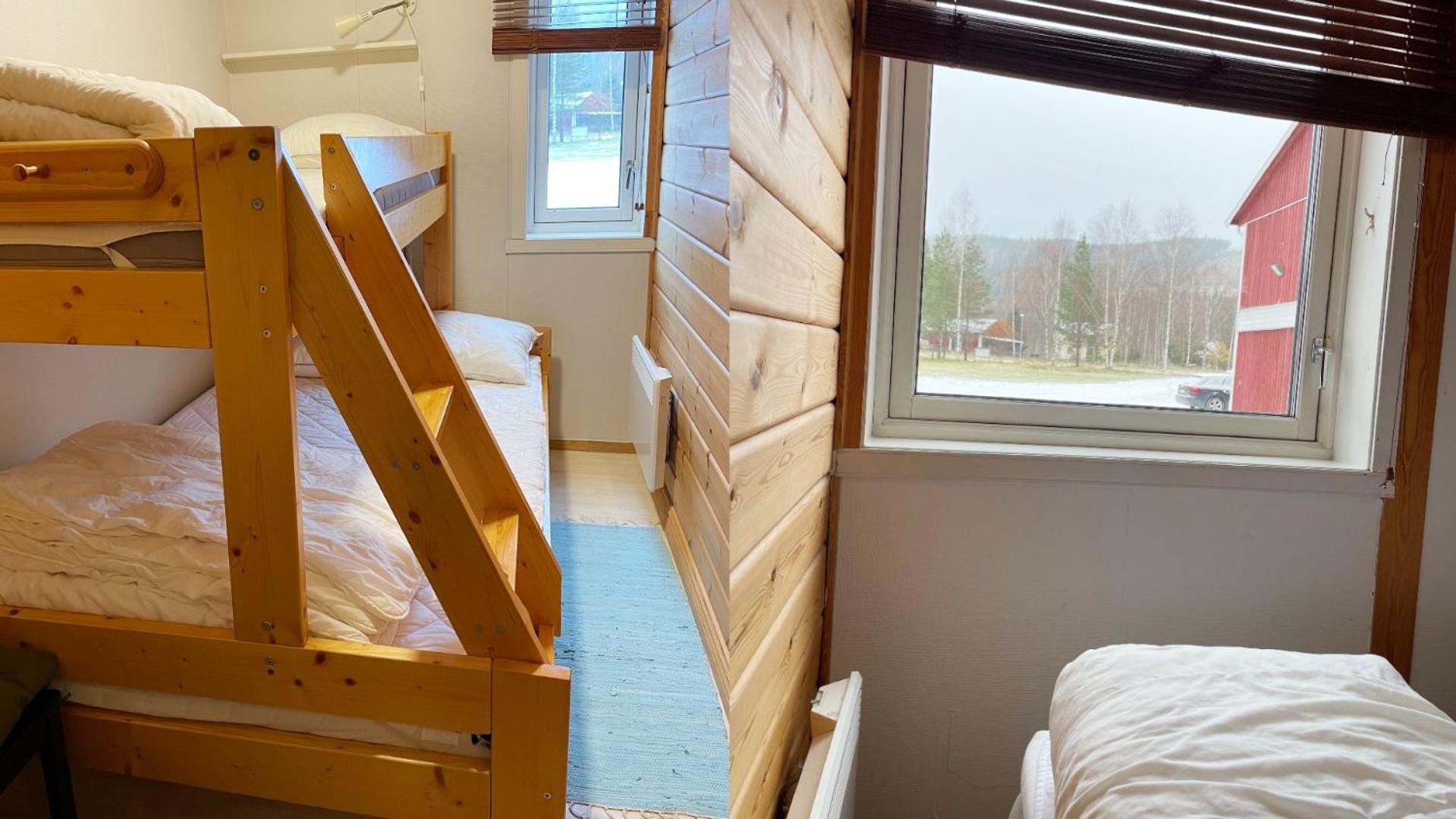 Lassiebyn 10 Entire Apartment With Parking & Kitchen Branäs Екстериор снимка