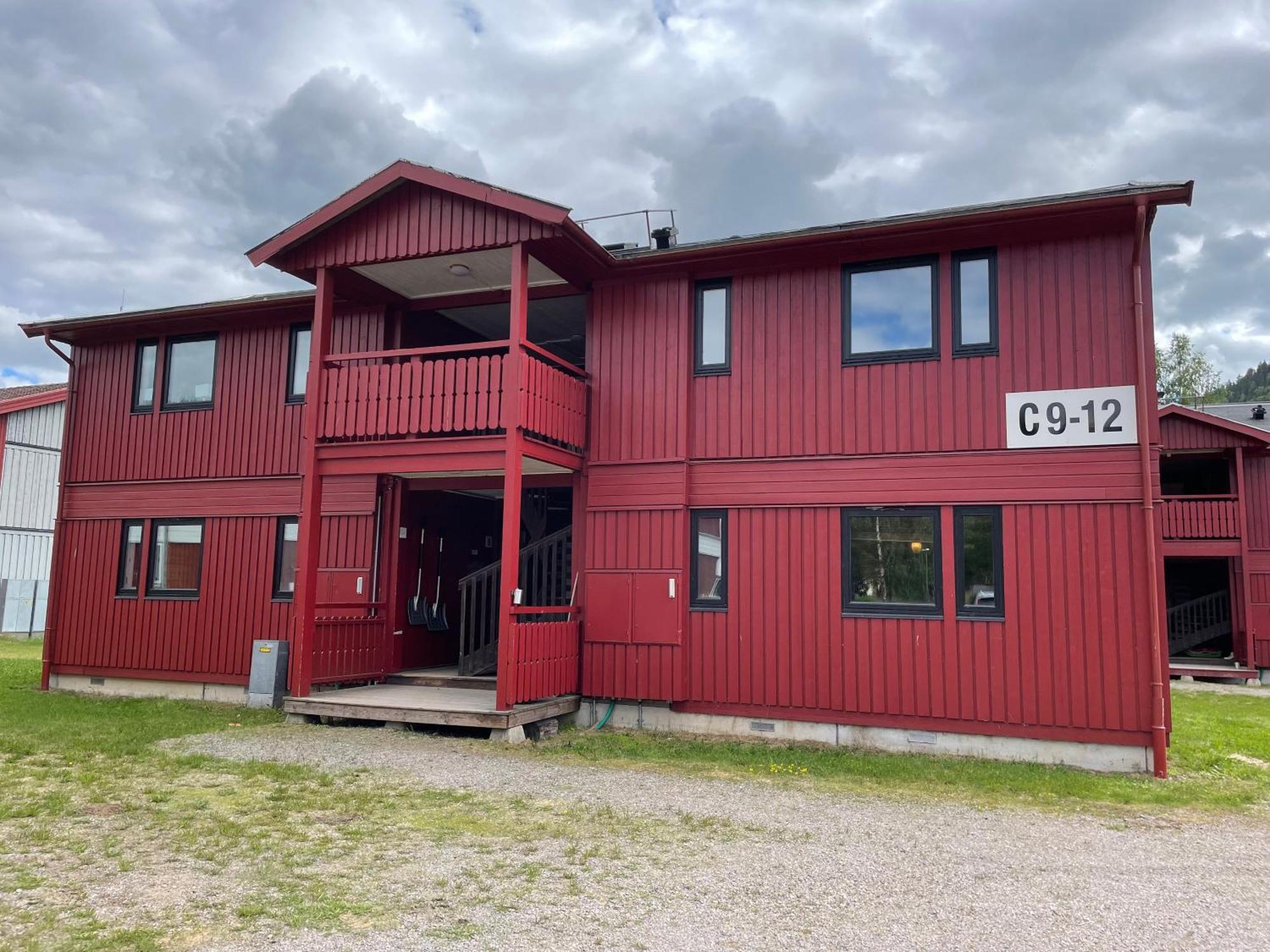 Lassiebyn 10 Entire Apartment With Parking & Kitchen Branäs Екстериор снимка
